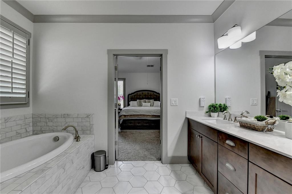 Holly Springs, Georgia, 30115, United States, 3 Bedrooms Bedrooms, ,3 BathroomsBathrooms,Residential,For Sale,1943463