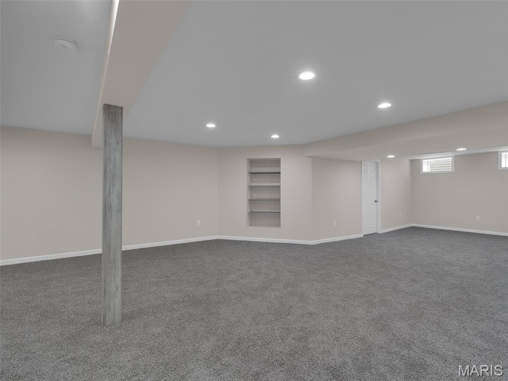 Ballwin, Missouri, 63011, United States, 5 Bedrooms Bedrooms, ,3 BathroomsBathrooms,Residential,For Sale,1992097