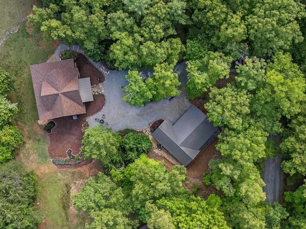 Morganton, Georgia, 30560, United States, 3 Bedrooms Bedrooms, ,4 BathroomsBathrooms,Residential,For Sale,1826410