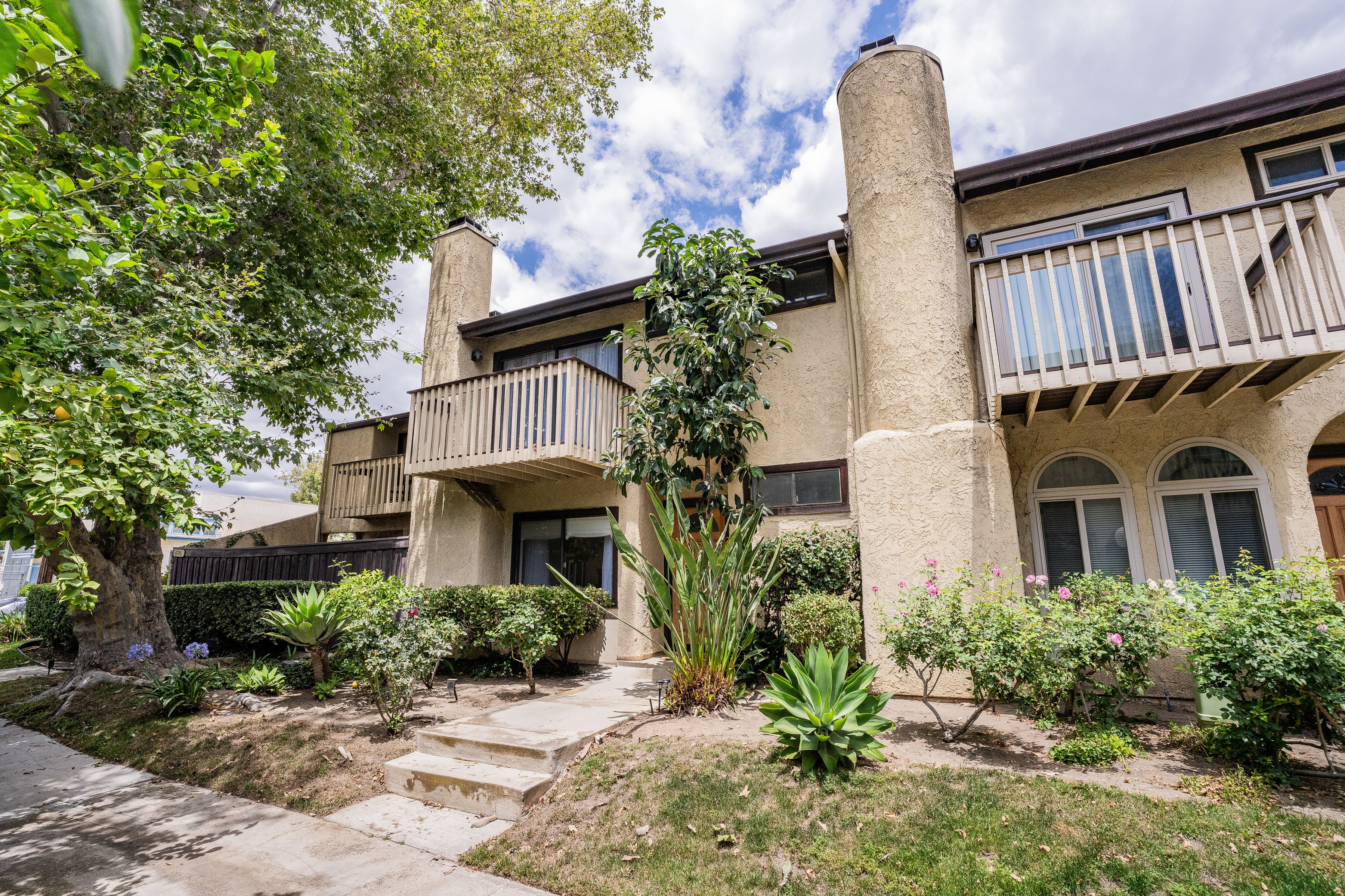  6746 Encino Avenue #2 - 物件實景