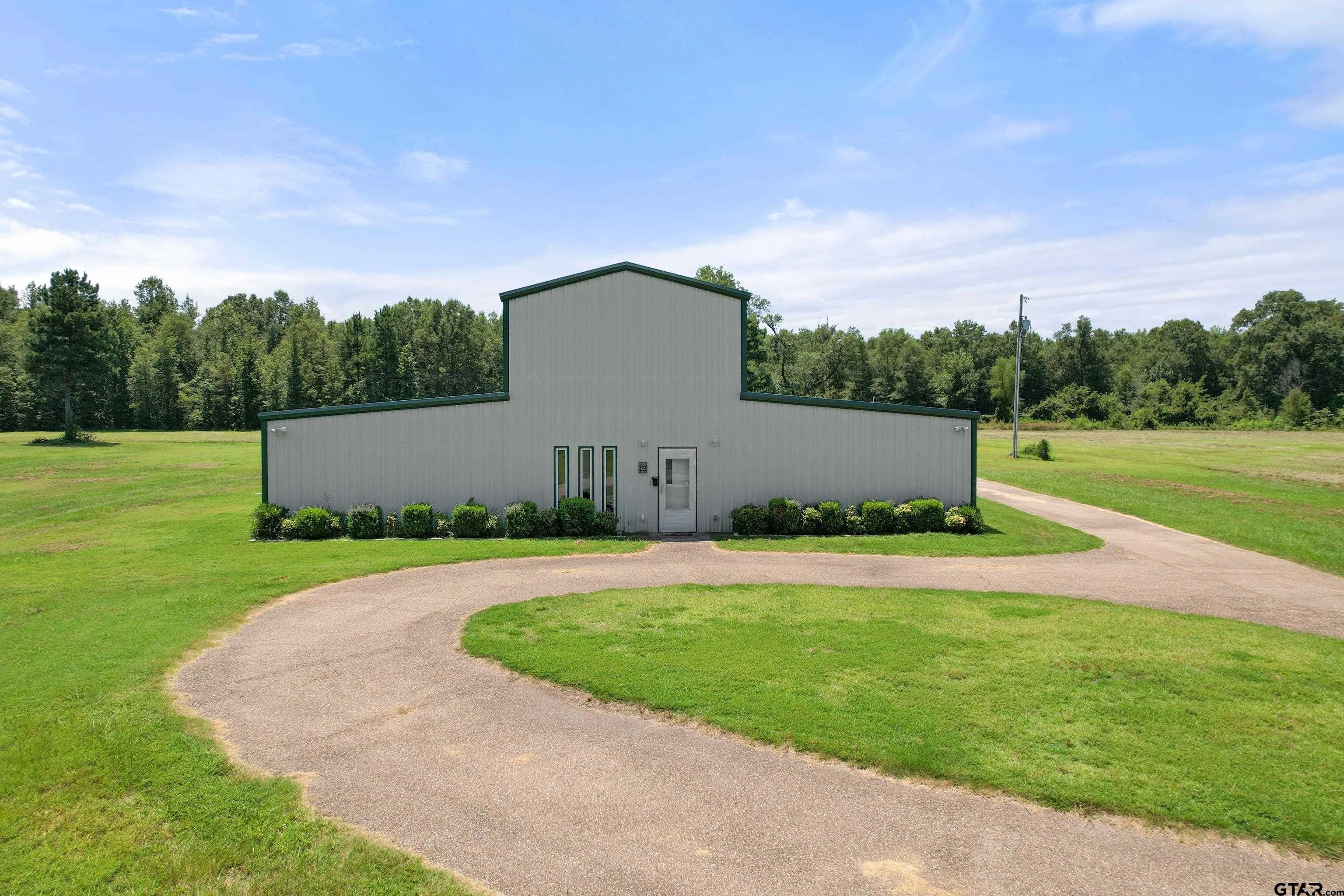 Pittsburg, Texas, 75686, United States, 5 Bedrooms Bedrooms, ,2 BathroomsBathrooms,Residential,For Sale,1998709