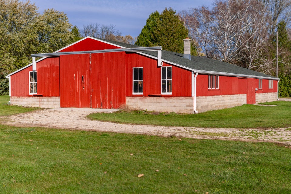 Mosel, Wisconsin, 50383, United States, 4 Bedrooms Bedrooms, ,3 BathroomsBathrooms,Residential,For Sale,1888286