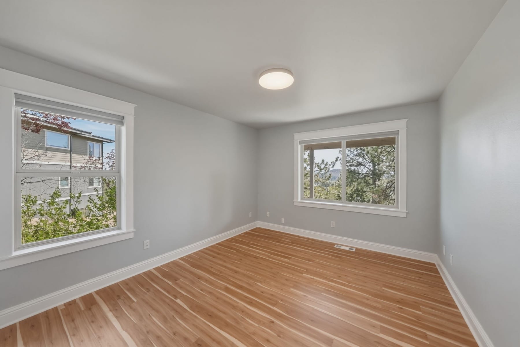  2409 NW Hillpine Court Bend, OR 97703 - 物件實景