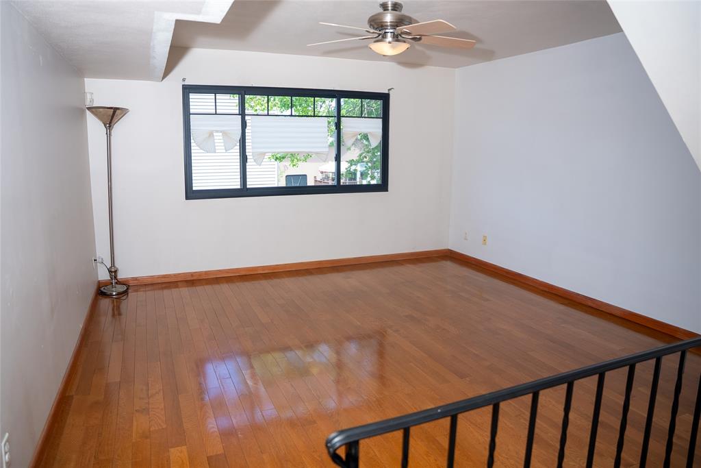 Staten Island, New York, 10303, United States, 3 Bedrooms Bedrooms, ,2 BathroomsBathrooms,Residential,For Sale,1878753