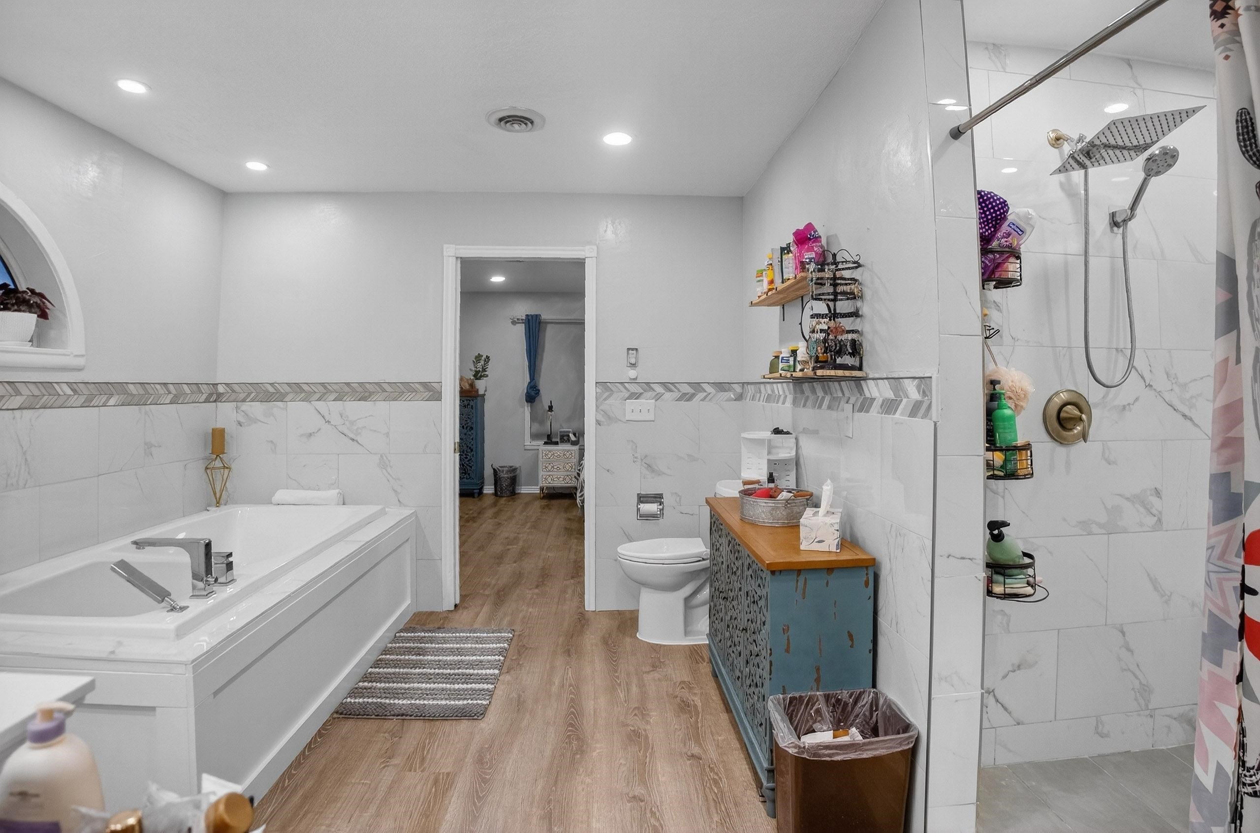 Pocatello, Idaho, 83202, United States, 6 Bedrooms Bedrooms, ,3 BathroomsBathrooms,Residential,For Sale,1981388