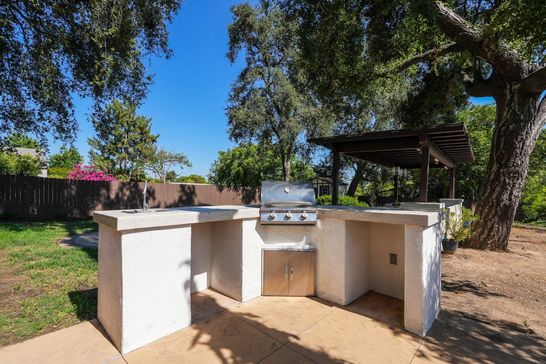  1206 East Mendocino Street - 物件實景