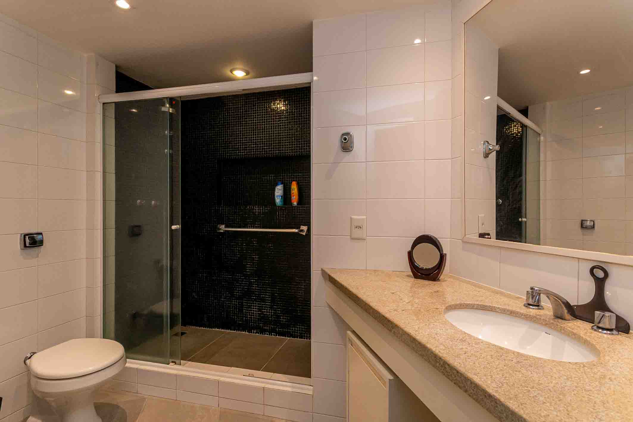  High-floor apartment with open lagoon views and integrated balcony - 物件實景