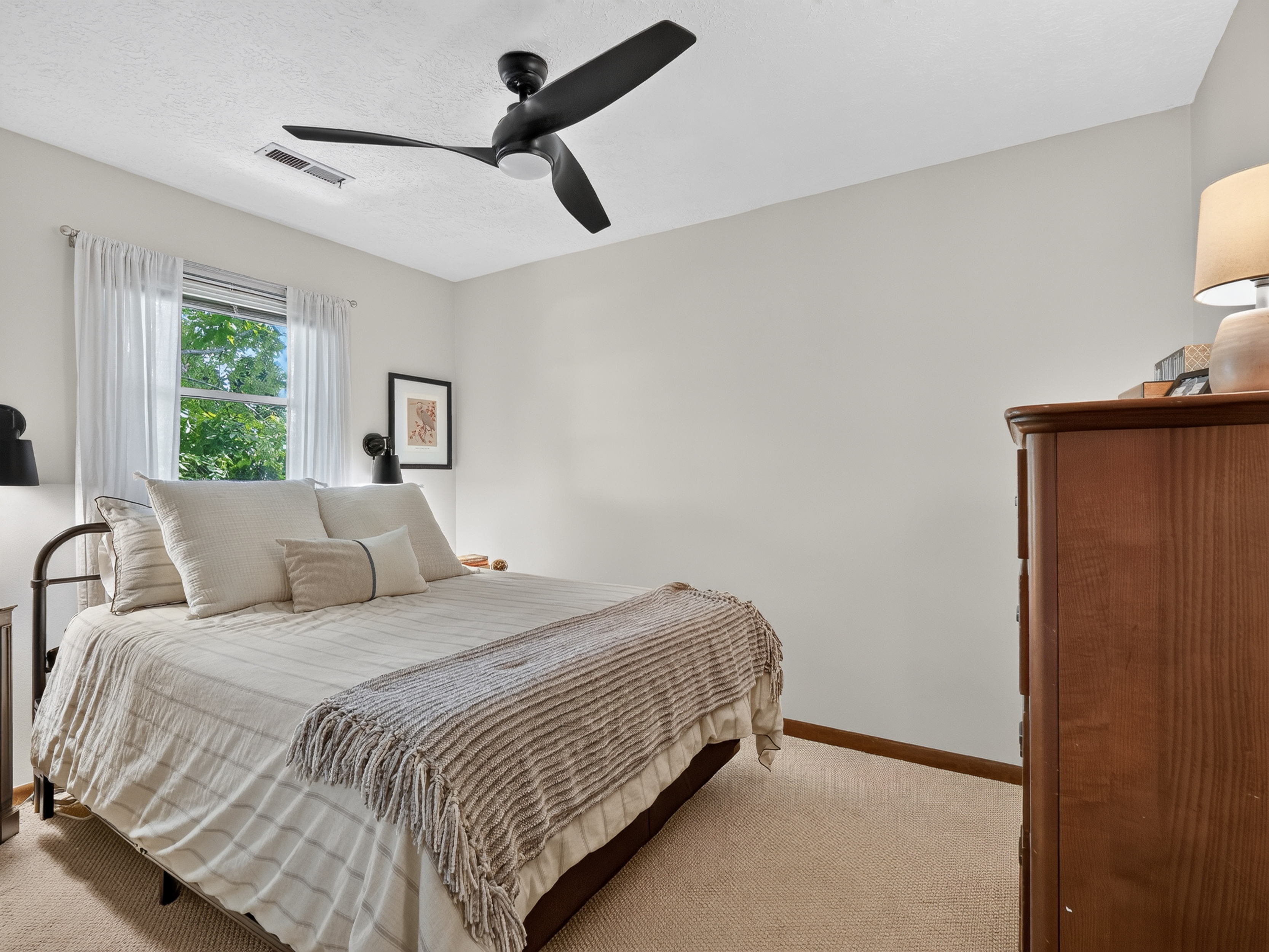  Four Bedroom Webster Lake Home - 物件實景