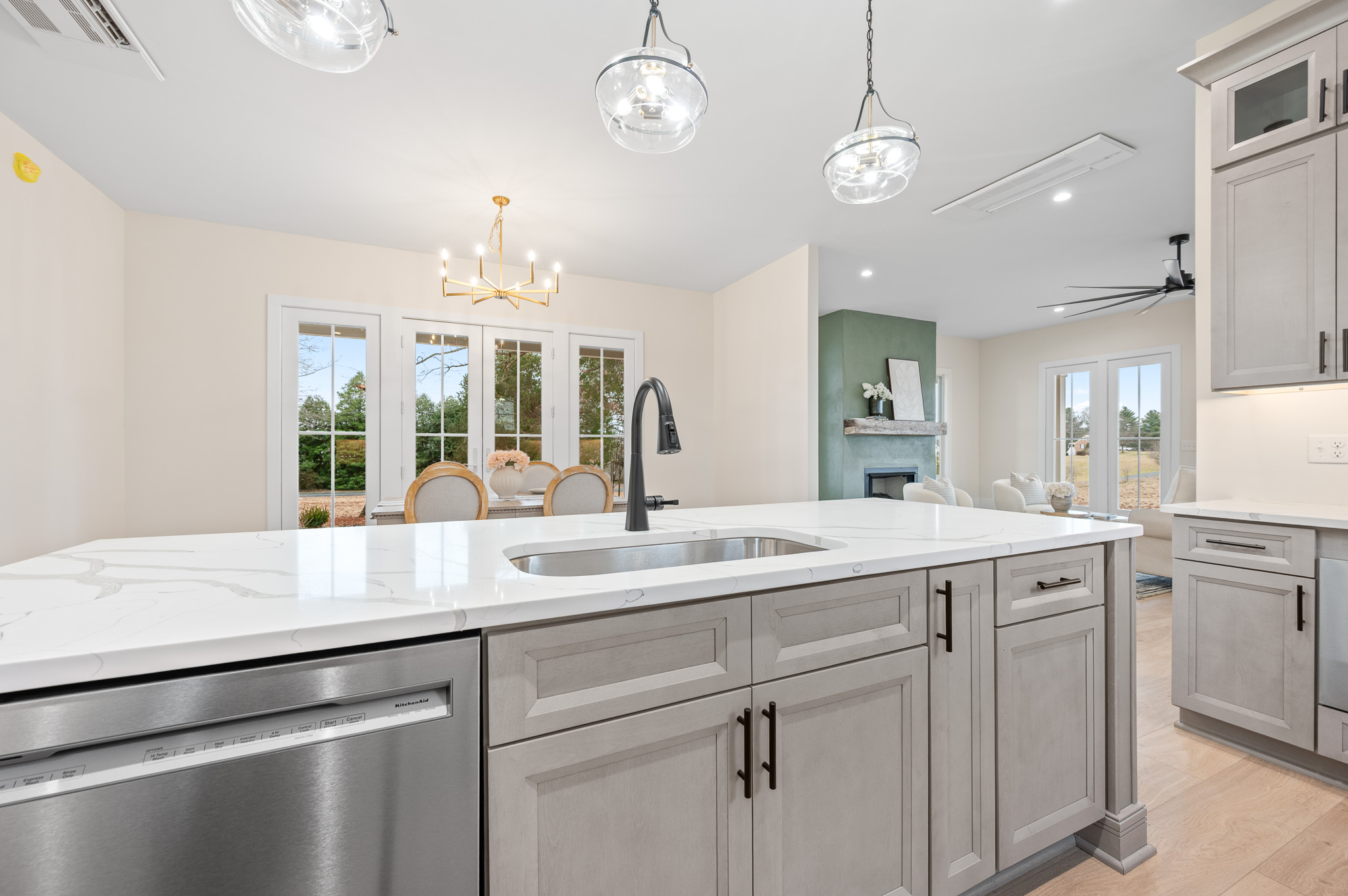 Goode, Virginia, 24556, United States, 3 Bedrooms Bedrooms, ,3 BathroomsBathrooms,Residential,For Sale,2005449