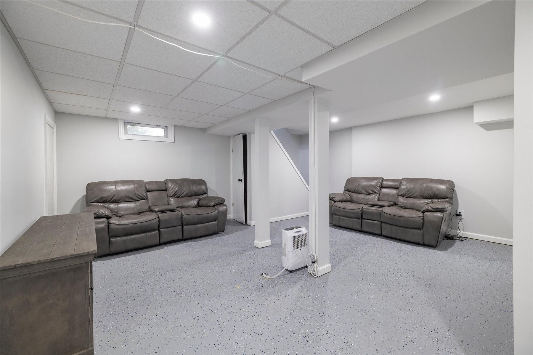  210 N Delaware Avenue, Massapequa, NY, 11758 - 物件實景