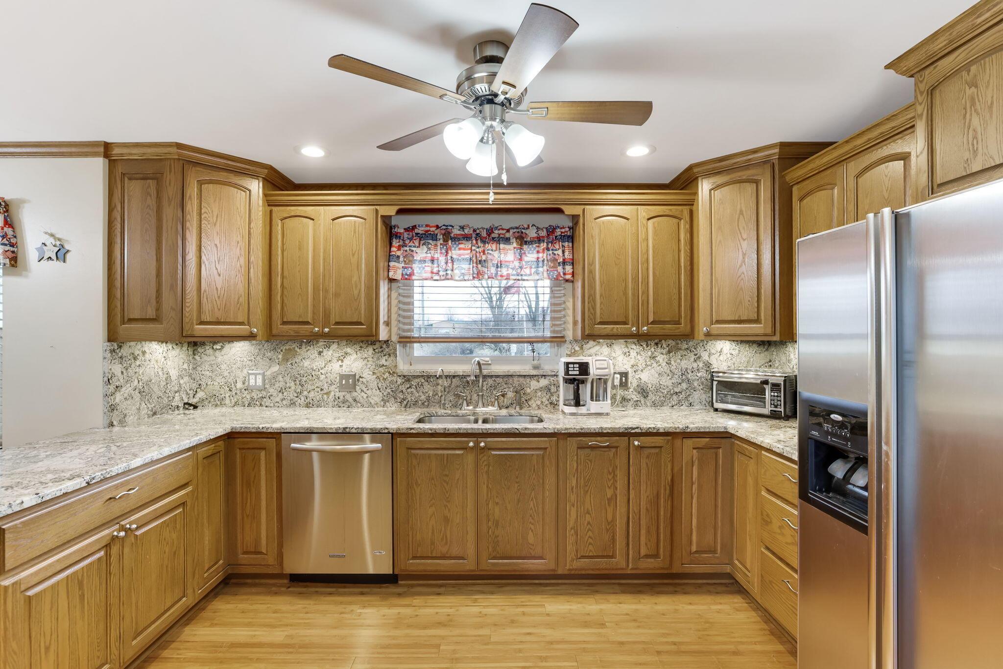 Grove City, Ohio, 43123, United States, 3 Bedrooms Bedrooms, ,3 BathroomsBathrooms,Residential,For Sale,2007789