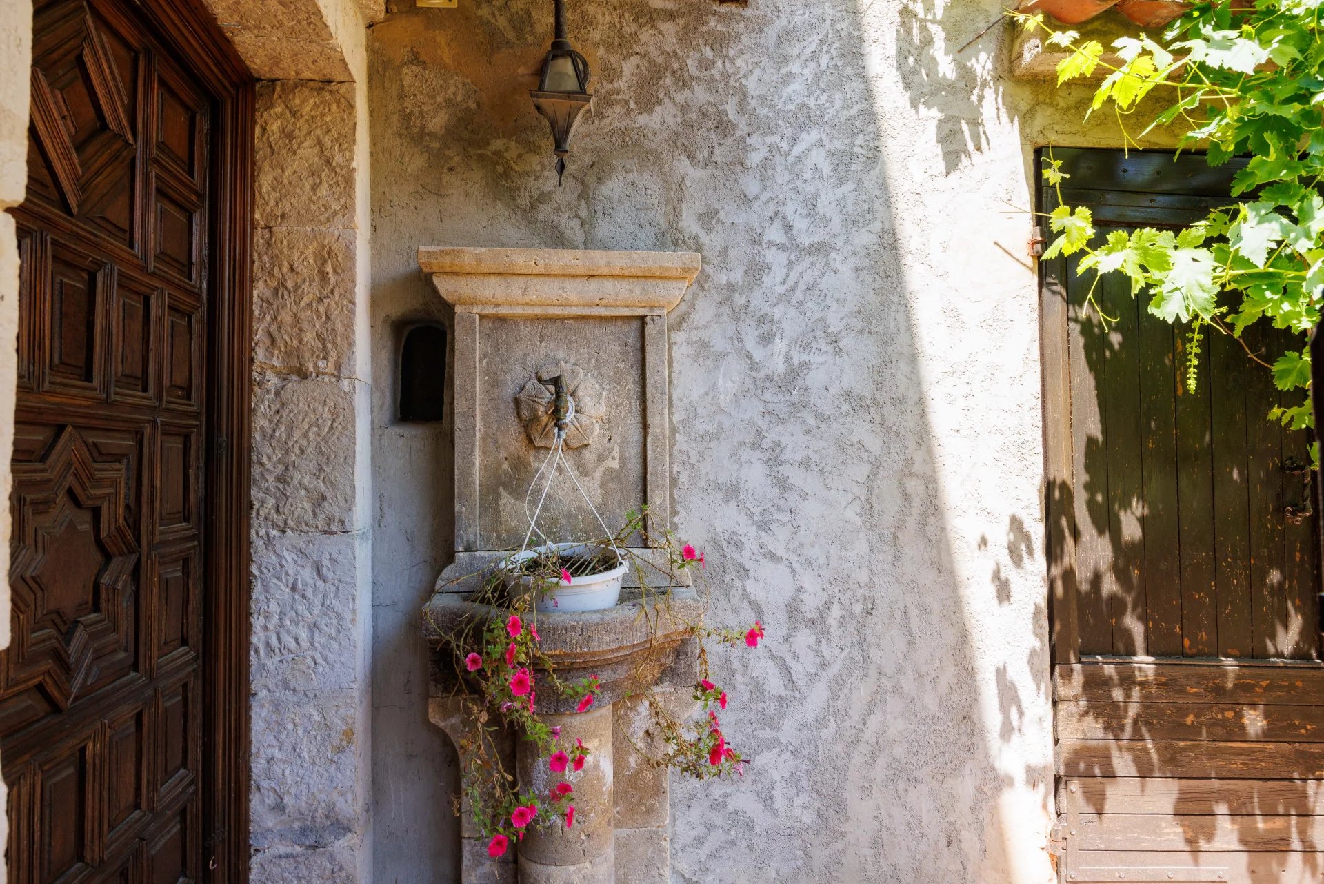 Saint-Paul-de-Vence, Provence-Alpes-Côte d’Azur, 06570, FR, 4 Bedrooms Bedrooms, ,Residential,For Sale,1827667
