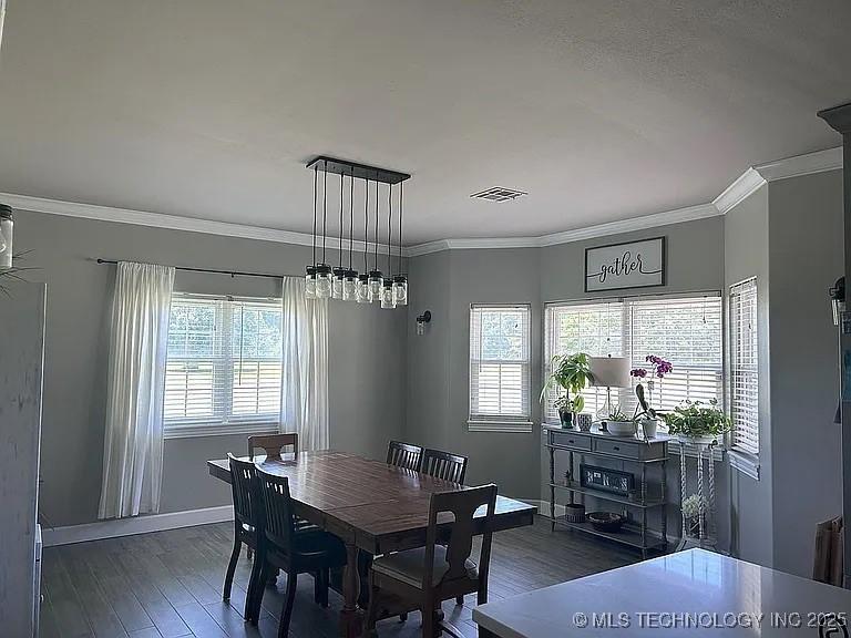 Fort Gibson, Oklahoma, 74434, United States, 5 Bedrooms Bedrooms, ,3 BathroomsBathrooms,Residential,For Sale,1980443