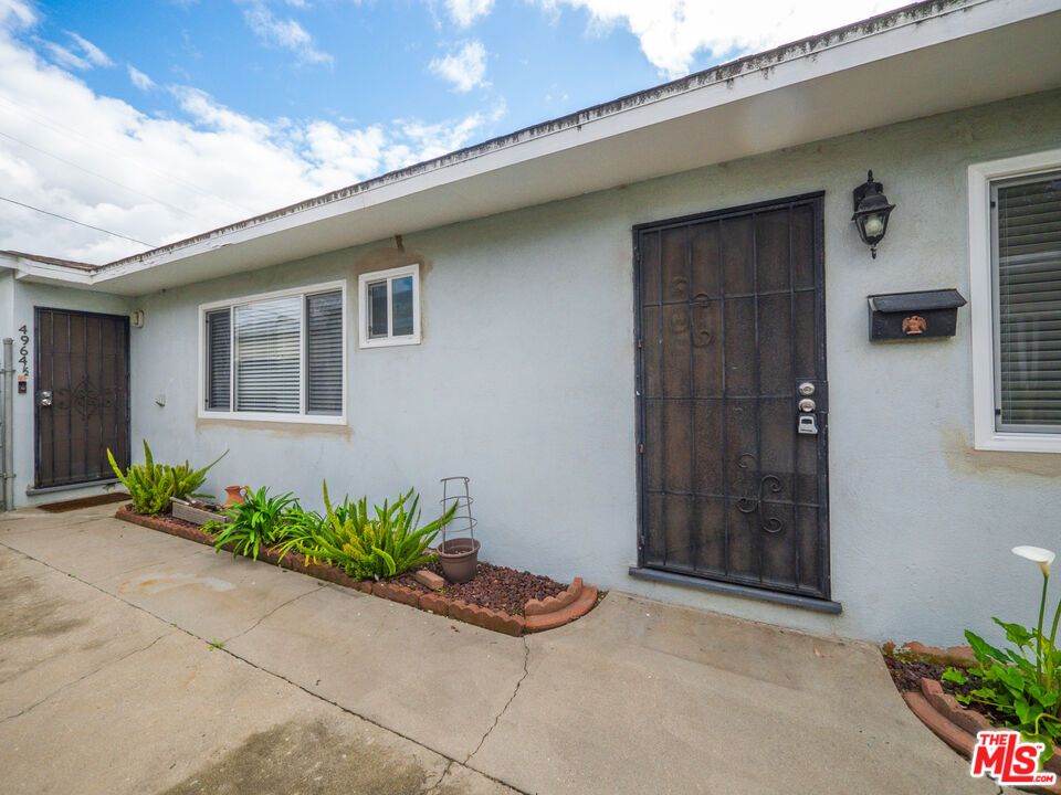 Los Angeles, California, 90066, United States, 4 Bedrooms Bedrooms, ,Residential,For Sale,1705124