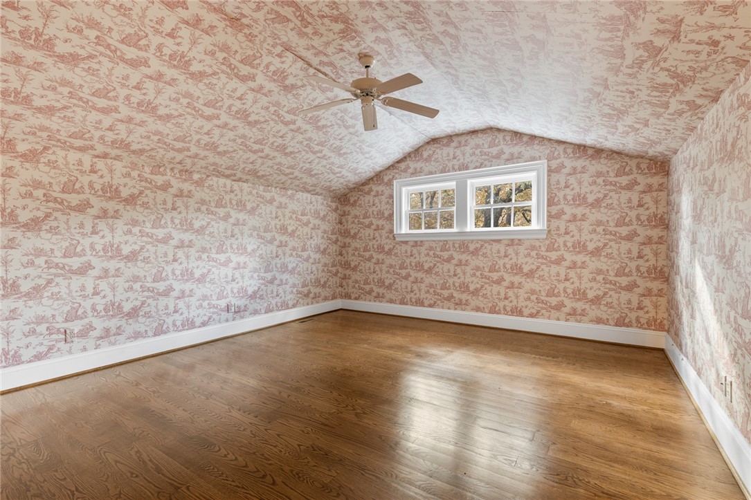 Harrison, Arkansas, 72601, United States, 4 Bedrooms Bedrooms, ,5 BathroomsBathrooms,Residential,For Sale,1989365