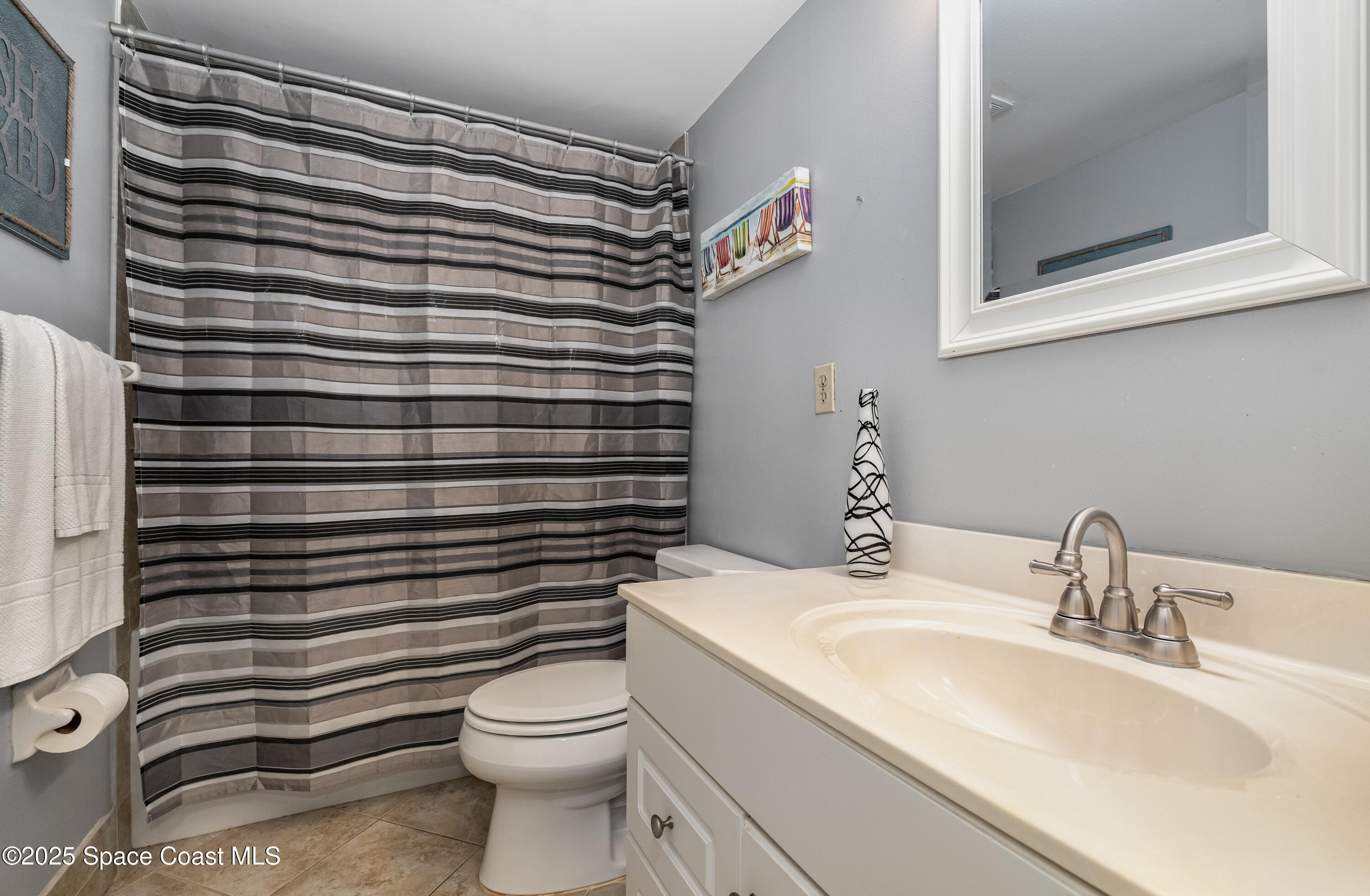 Cocoa Beach, Florida, 32931, United States, 2 Bedrooms Bedrooms, ,2 BathroomsBathrooms,Residential,For Sale,1979043