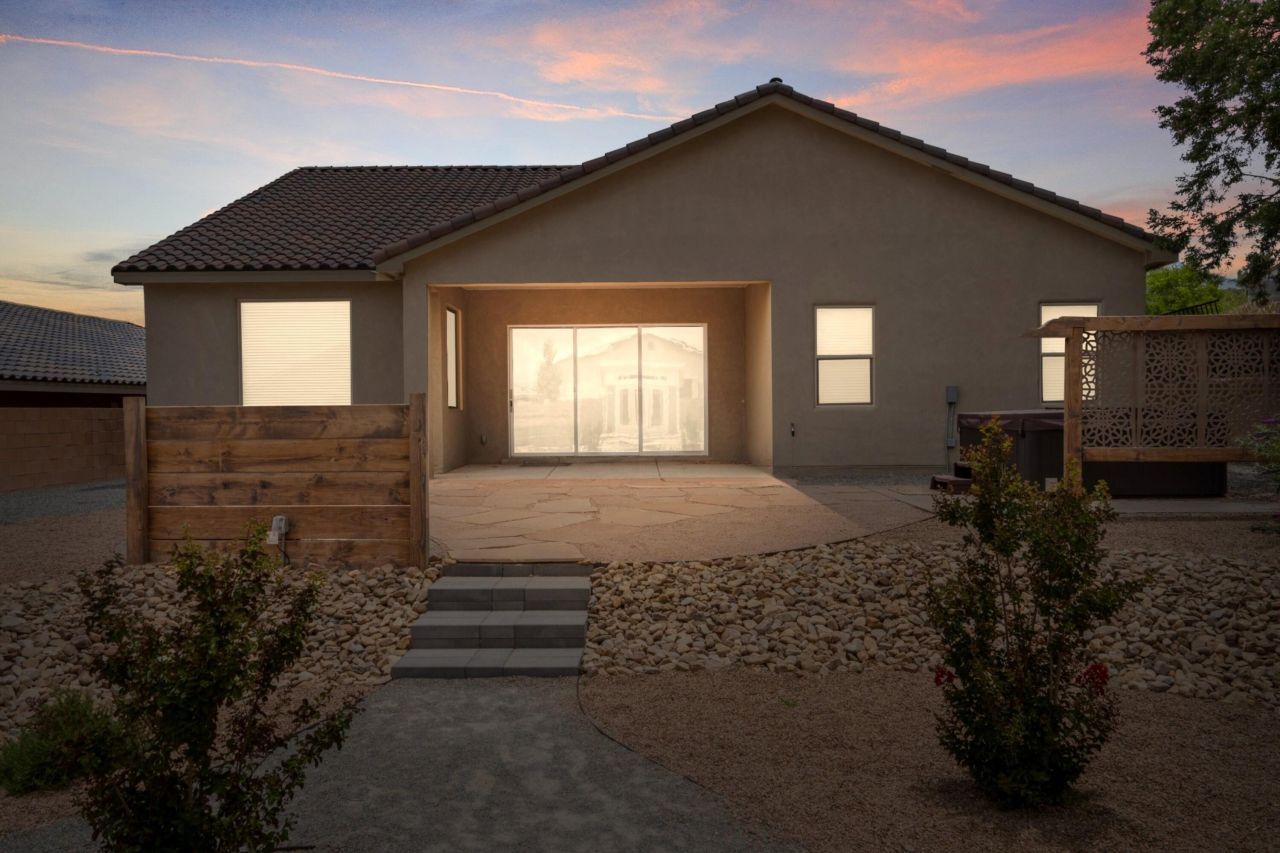 Rio Rancho, New Mexico, 87124, United States, 4 Bedrooms Bedrooms, ,4 BathroomsBathrooms,Residential,For Sale,1919636
