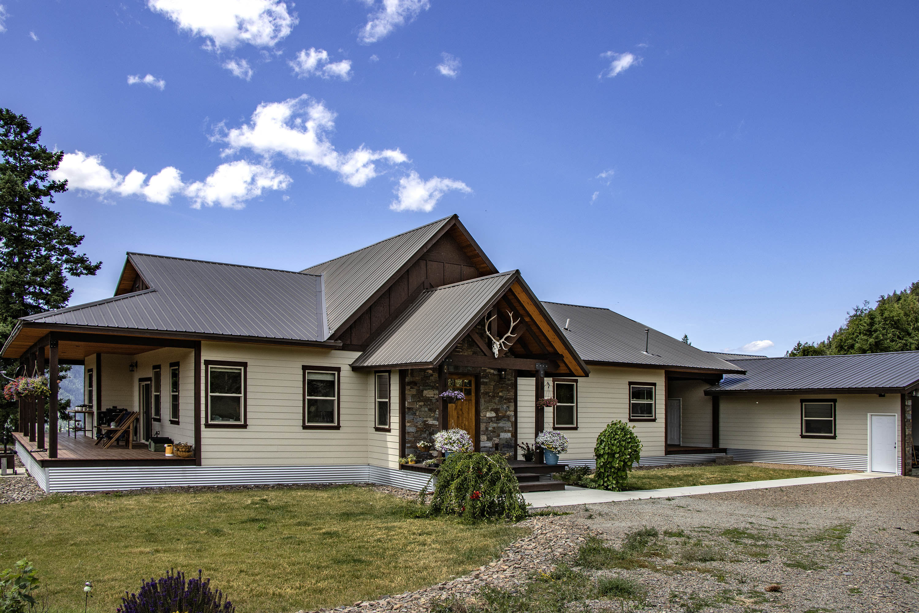 Clark Fork, Idaho, 83811, United States, 3 Bedrooms Bedrooms, ,2 BathroomsBathrooms,Residential,For Sale,1975167