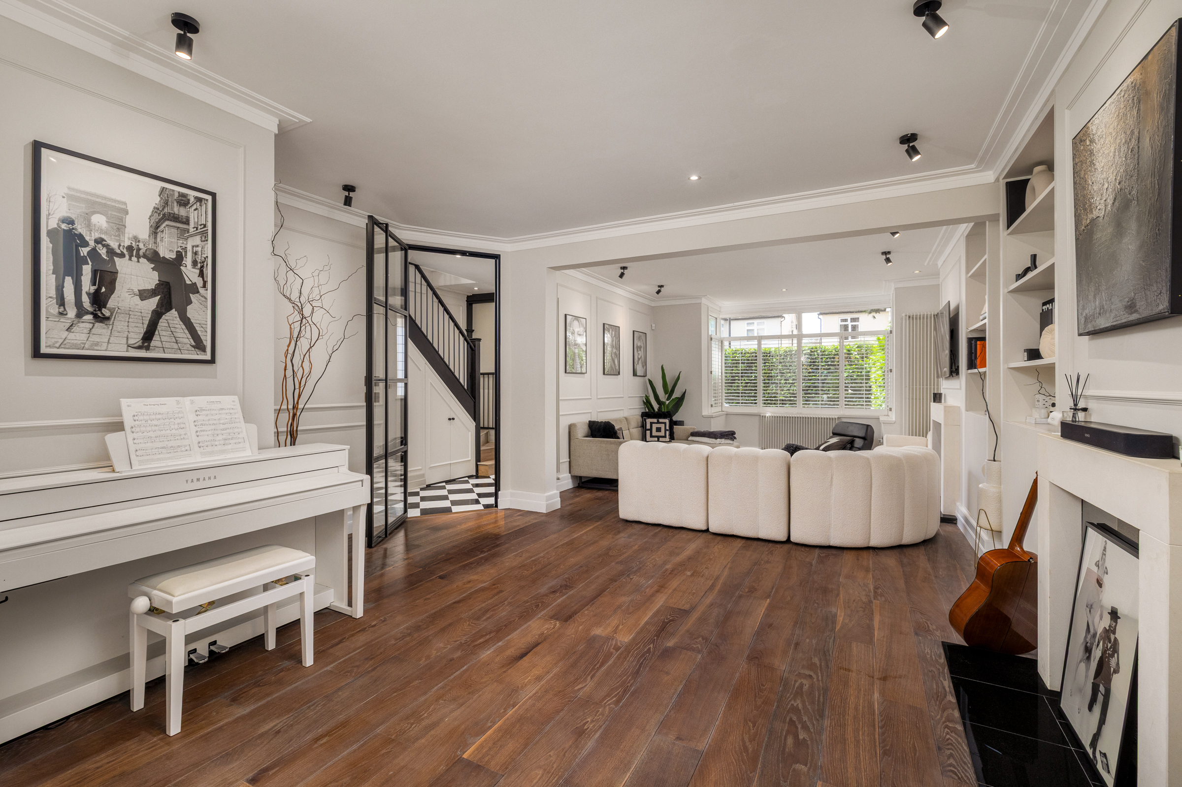  A Beautifully Renovated Family Home with a Garden Studio and Off-Street Parking - 物件實景