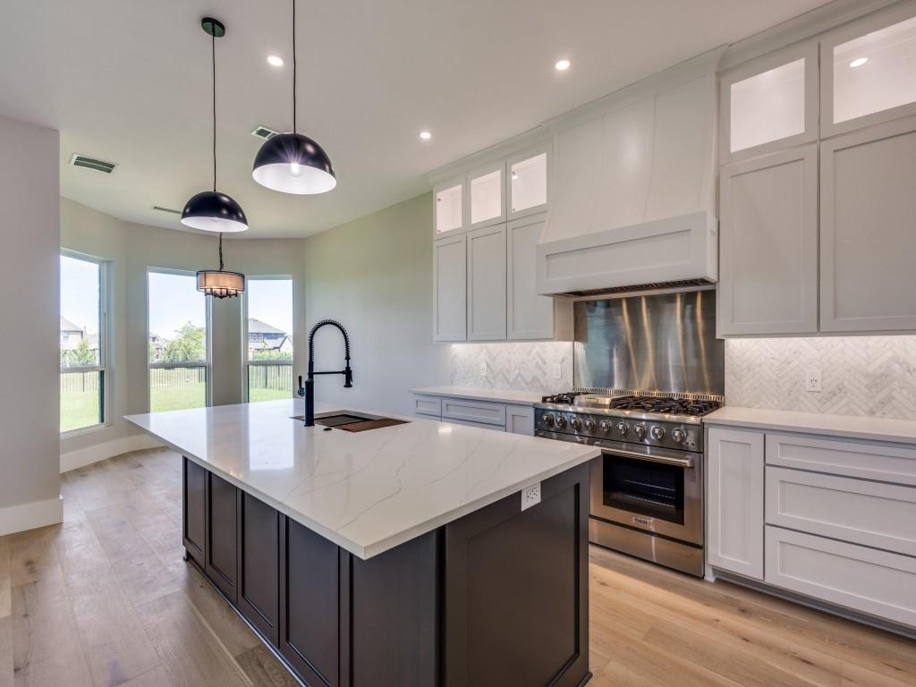 Gunter, Texas, 75058, United States, 5 Bedrooms Bedrooms, ,4 BathroomsBathrooms,Residential,For Sale,1925272