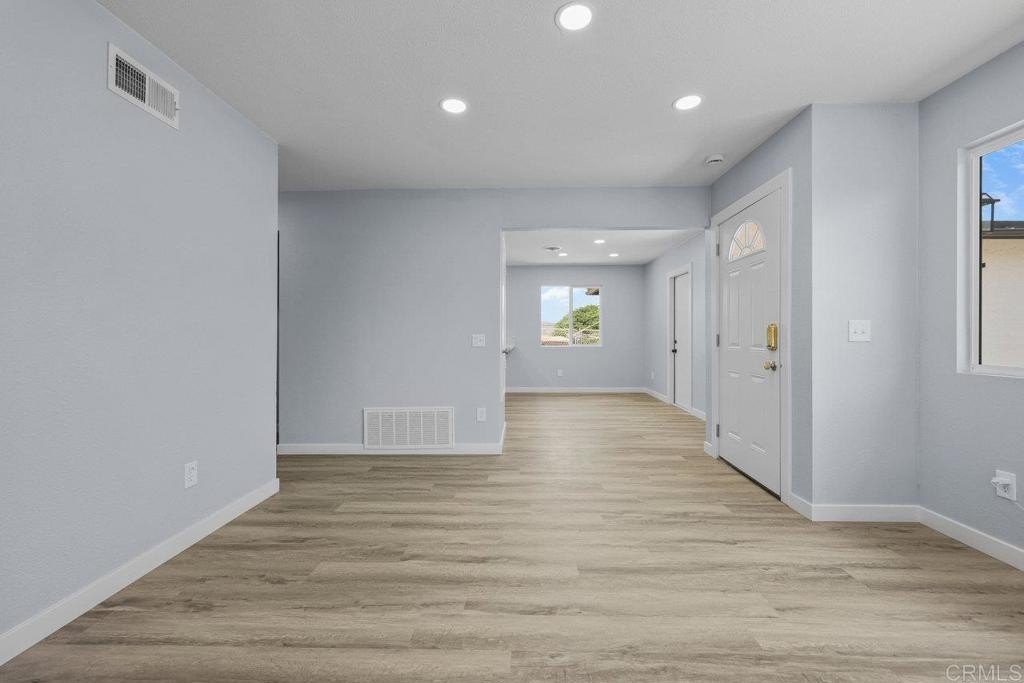 Santee, California, 92071, United States, 3 Bedrooms Bedrooms, ,2 BathroomsBathrooms,Residential,For Sale,1925714