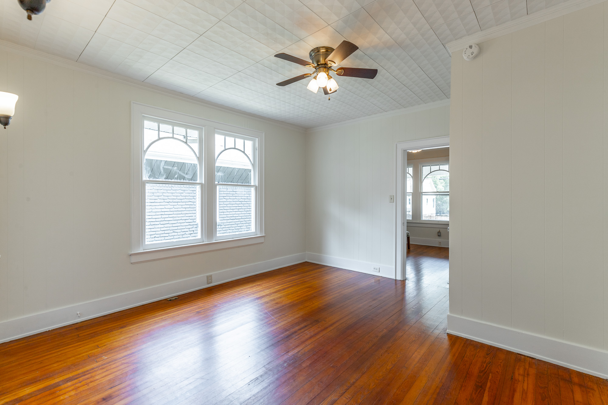 Chattanooga, Tennessee, 37409, United States, 2 Bedrooms Bedrooms, ,2 BathroomsBathrooms,Residential,For Sale,1983381