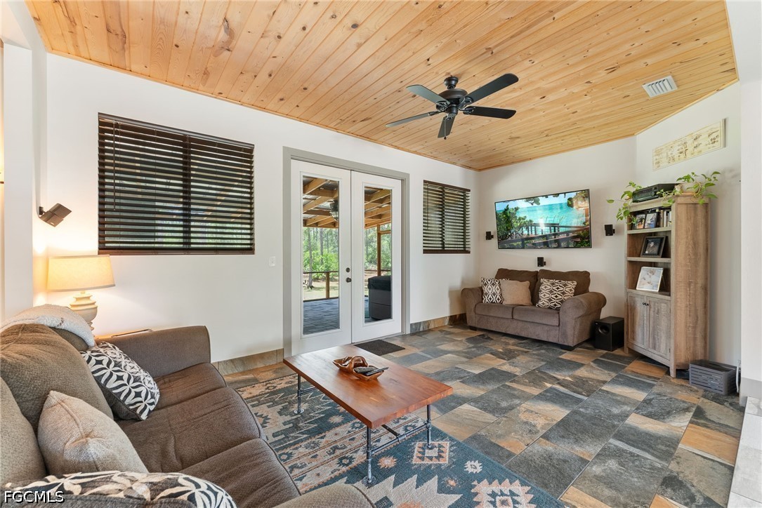 Punta Gorda, Florida, 33955, United States, 3 Bedrooms Bedrooms, ,2 BathroomsBathrooms,Residential,For Sale,2048349