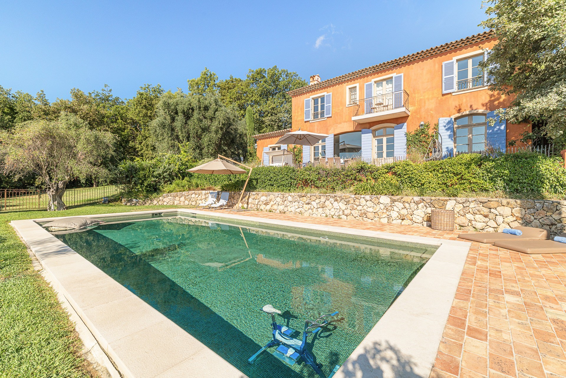  Luxury neo-Provençal bastide in Vence with sea views, heated pool and landscape… - 物件實景