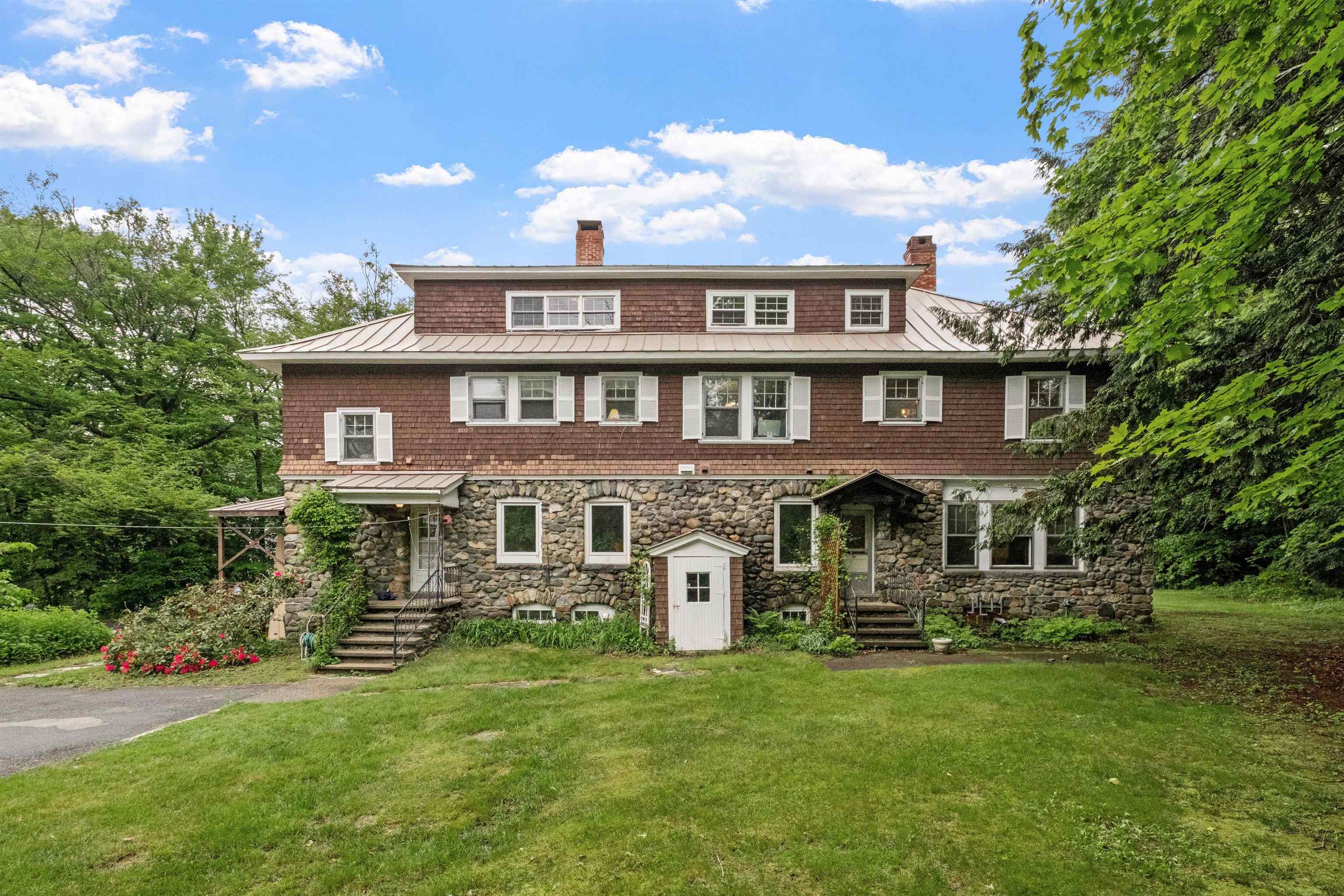 Claremont, New Hampshire, 03743, United States, 7 Bedrooms Bedrooms, ,2 BathroomsBathrooms,Residential,For Sale,1846493