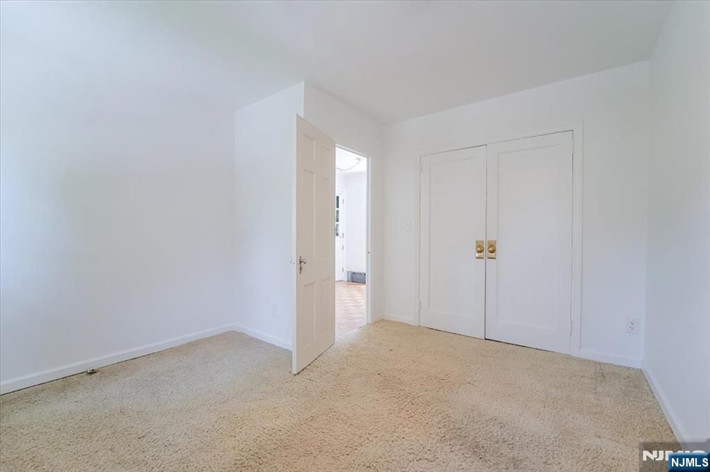 Wyckoff, New Jersey, 07481, United States, 5 Bedrooms Bedrooms, ,3 BathroomsBathrooms,Residential,For Sale,1920026