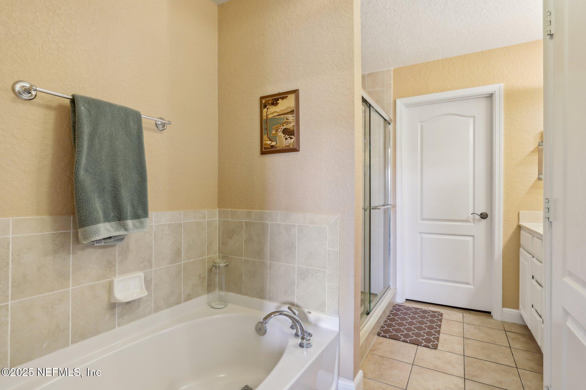 Jacksonville Beach, Florida, 32250, United States, 3 Bedrooms Bedrooms, ,2 BathroomsBathrooms,Residential,For Sale,1924943
