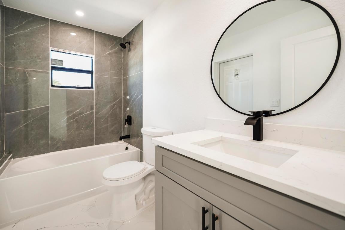 Cape Coral, Florida, 33993, United States, 4 Bedrooms Bedrooms, ,2 BathroomsBathrooms,Residential,For Sale,2005700