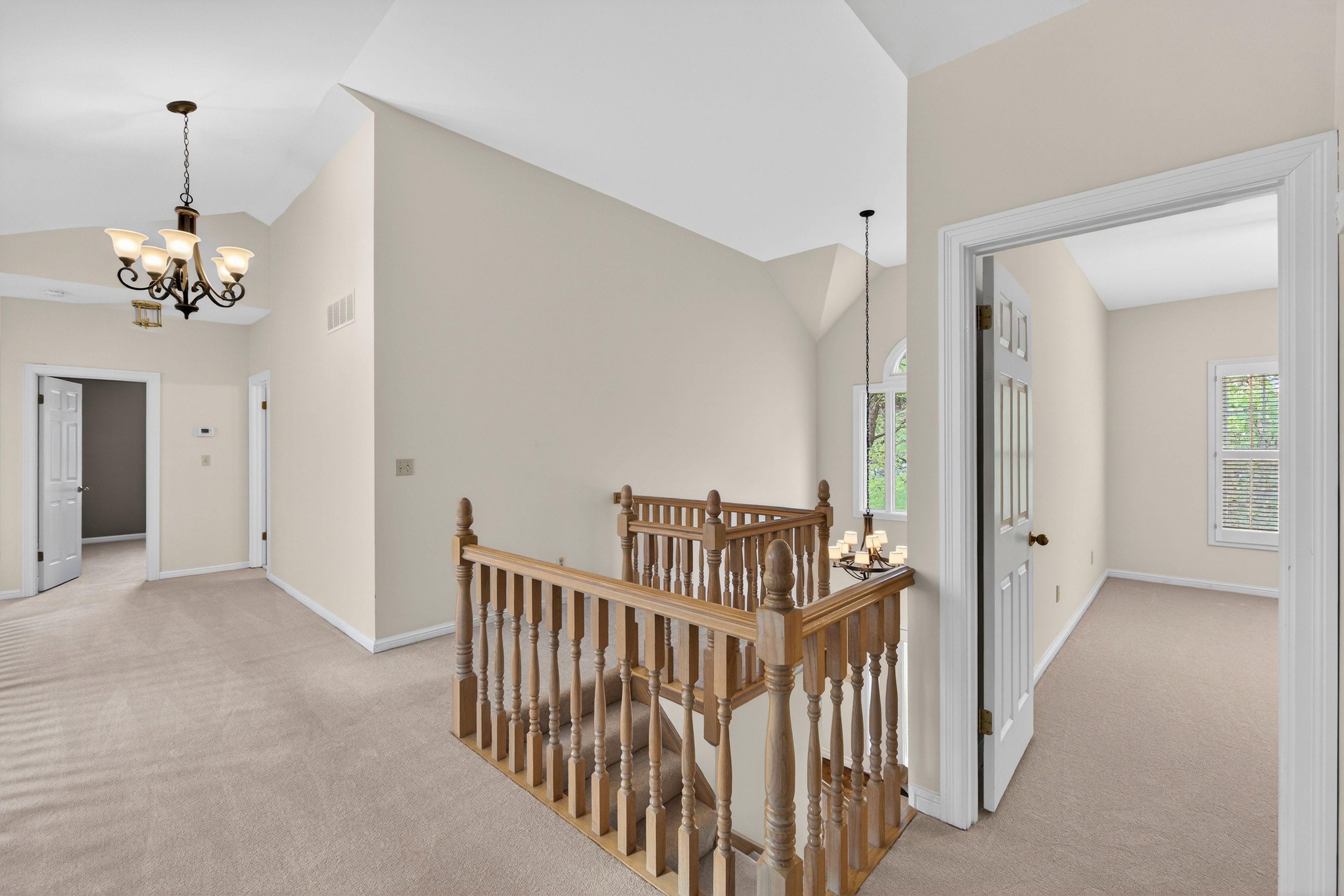  Tucked within the serene, tree-lined enclave of The Forest Subdivision - 物件實景