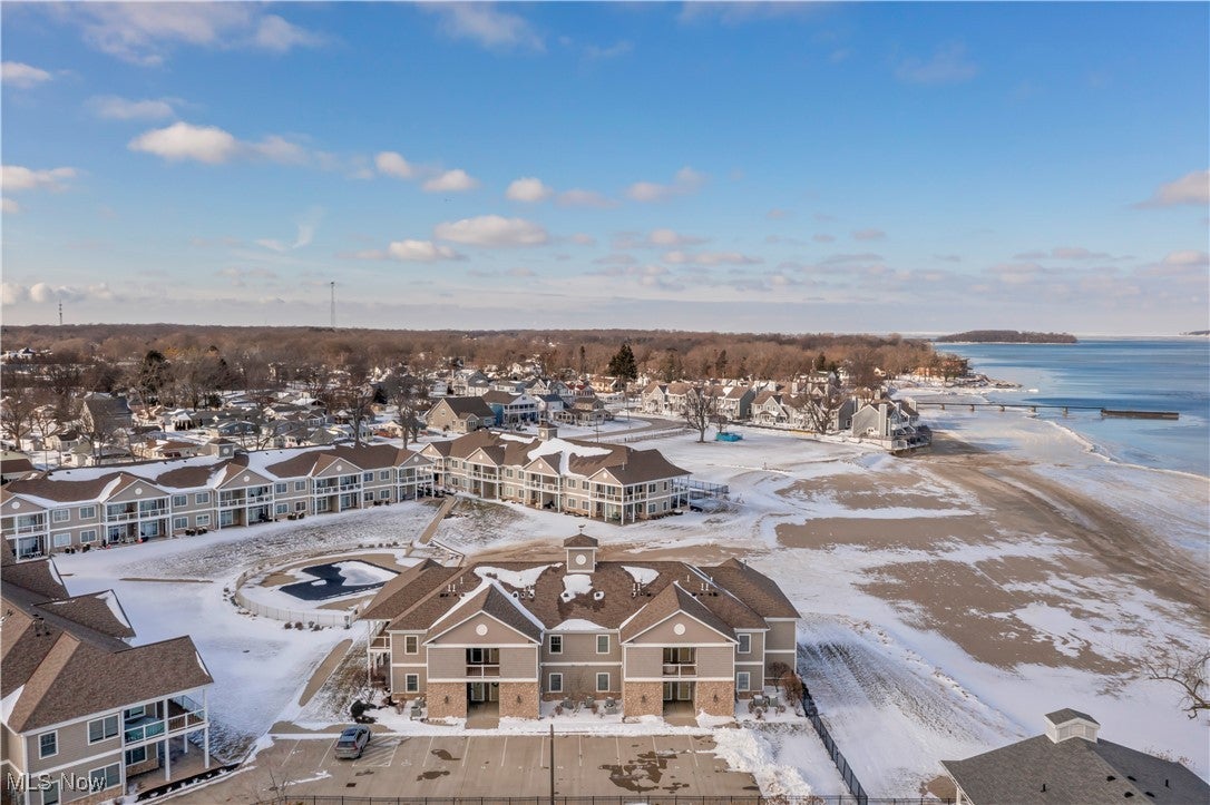 Port Clinton, Ohio, 43452, United States, 2 Bedrooms Bedrooms, ,2 BathroomsBathrooms,Residential,For Sale,2011320