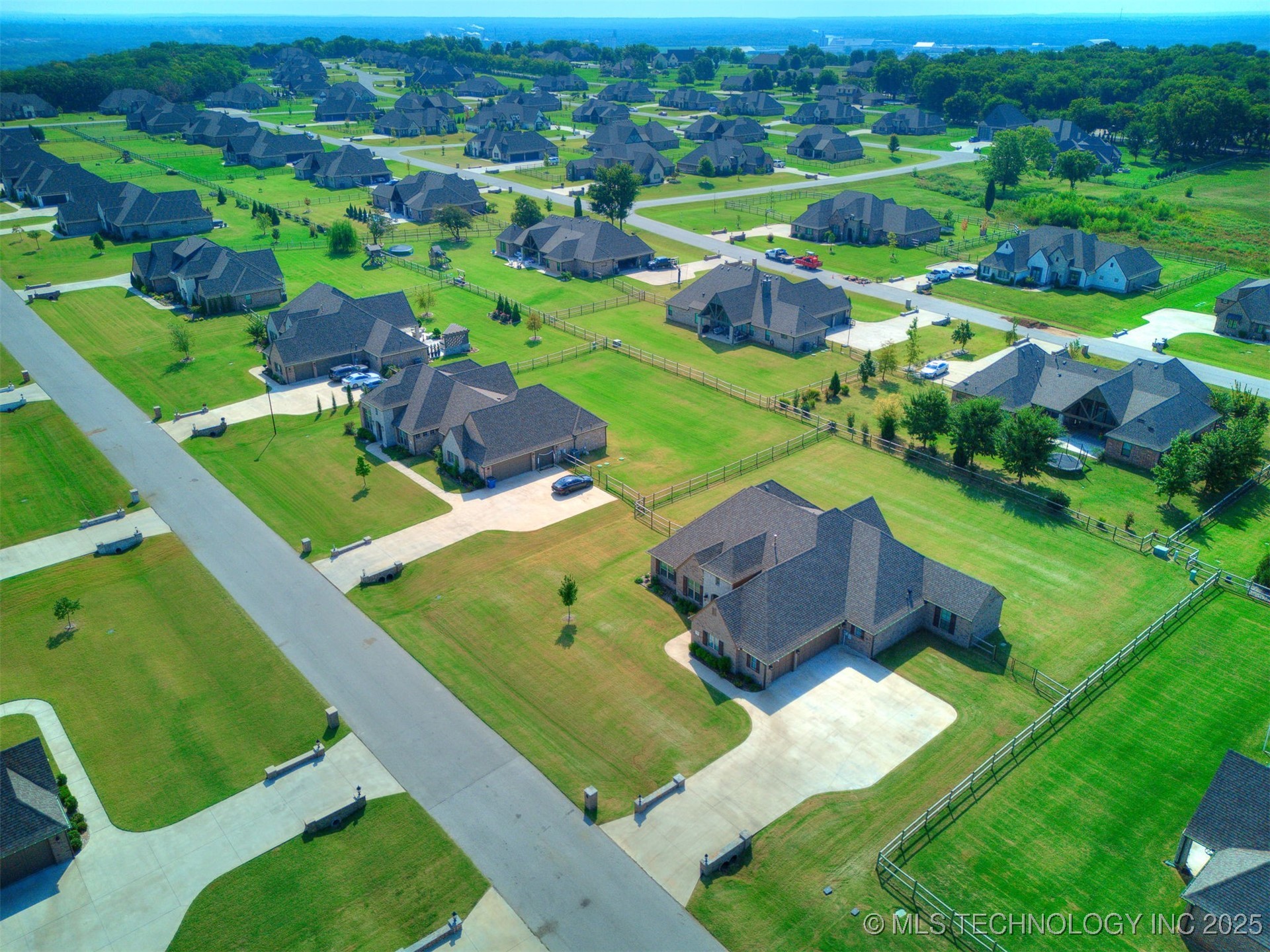Owasso, Oklahoma, 74055, United States, 4 Bedrooms Bedrooms, ,3 BathroomsBathrooms,Residential,For Sale,1951172