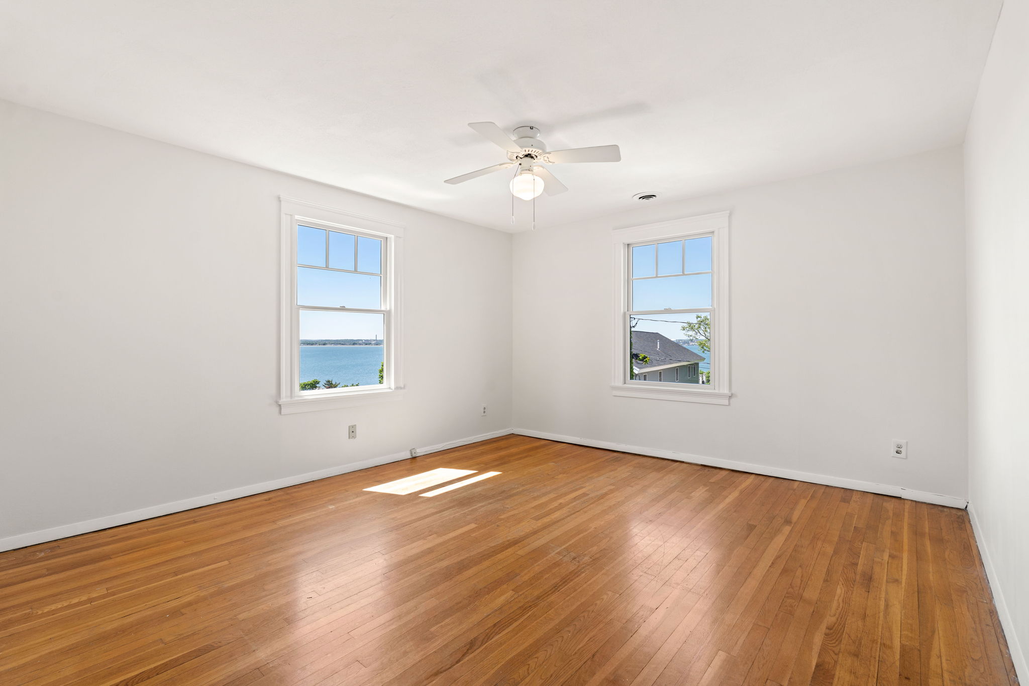  26 Karolyn Circle, Nahant, MA, 01908 - 物件實景