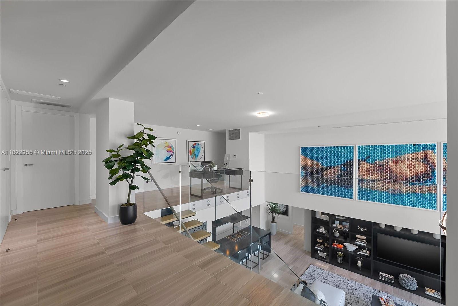 Miami Beach, Florida, 33140, United States, 4 Bedrooms Bedrooms, ,5 BathroomsBathrooms,Residential,For Sale,1949719