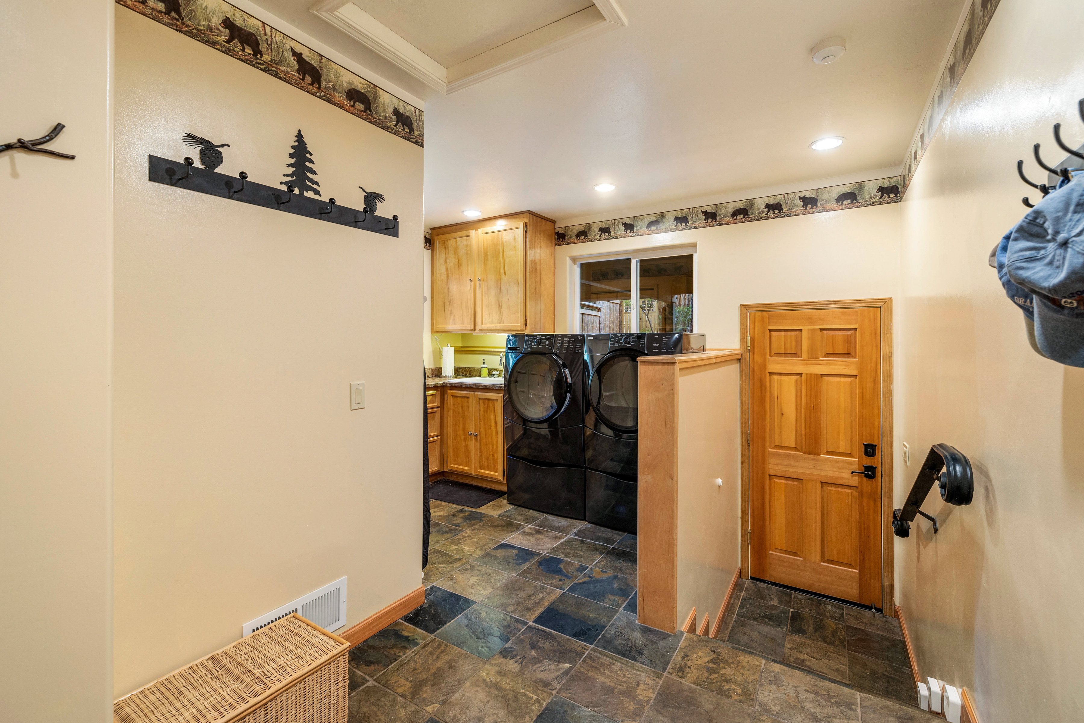  Luxury Mountain Retreat with Guest House on 1 Acre in the Heart of Graeagle - 物件實景