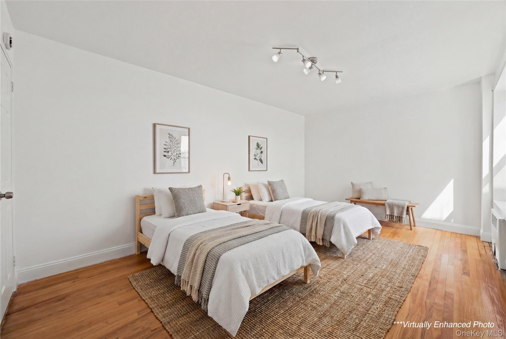  72-10 112 Street, Forest Hills, NY, 11375 - 物件實景