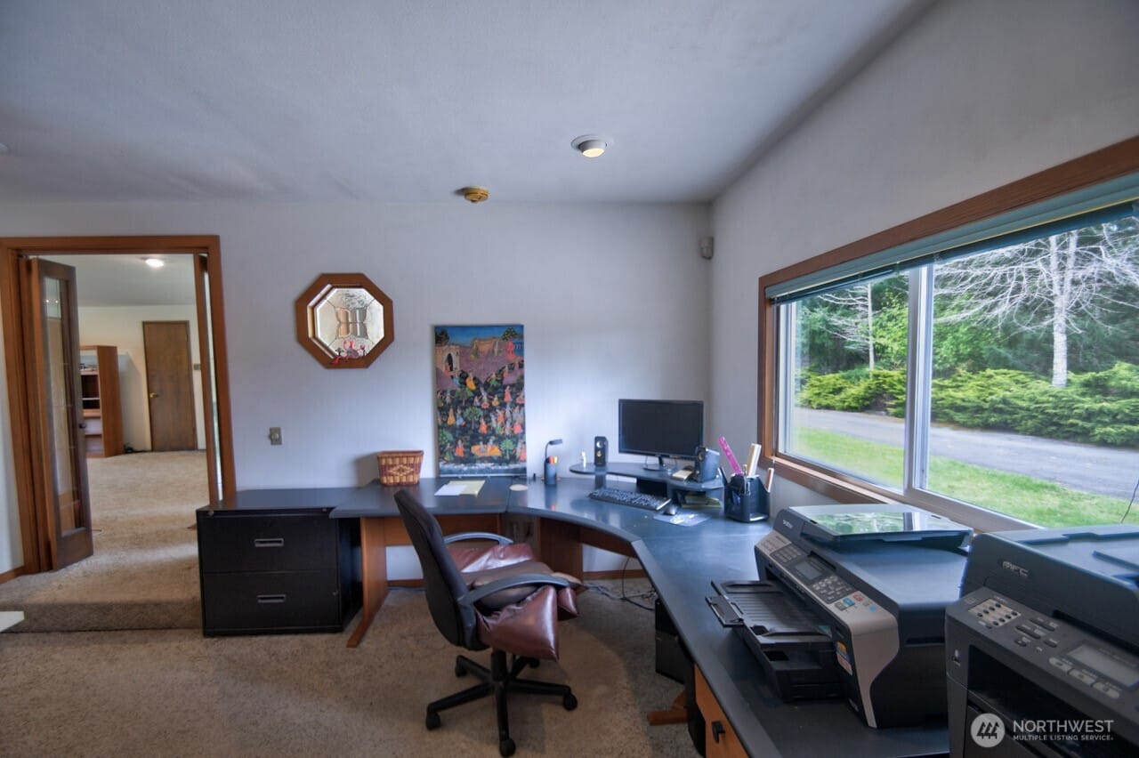 Olympia, Washington, 98512, United States, 4 Bedrooms Bedrooms, ,2 BathroomsBathrooms,Residential,For Sale,1796767