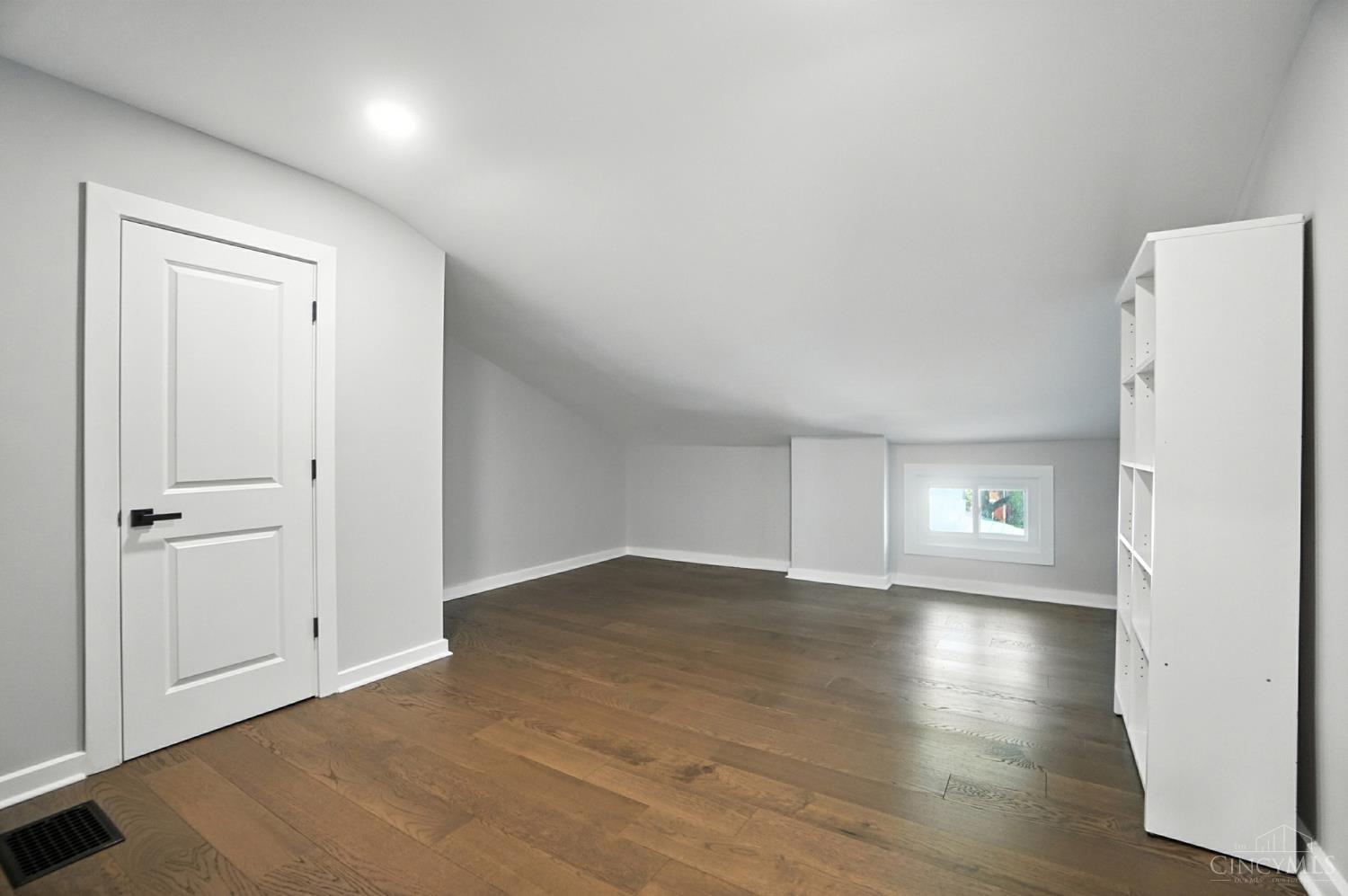 Cincinnati, Ohio, 45214, United States, 4 Bedrooms Bedrooms, ,3 BathroomsBathrooms,Residential,For Sale,1955713