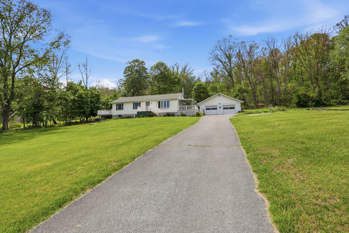 Hedgesville, West Virginia, 25427, United States, 3 Bedrooms Bedrooms, ,1 BathroomBathrooms,Residential,For Sale,2019331