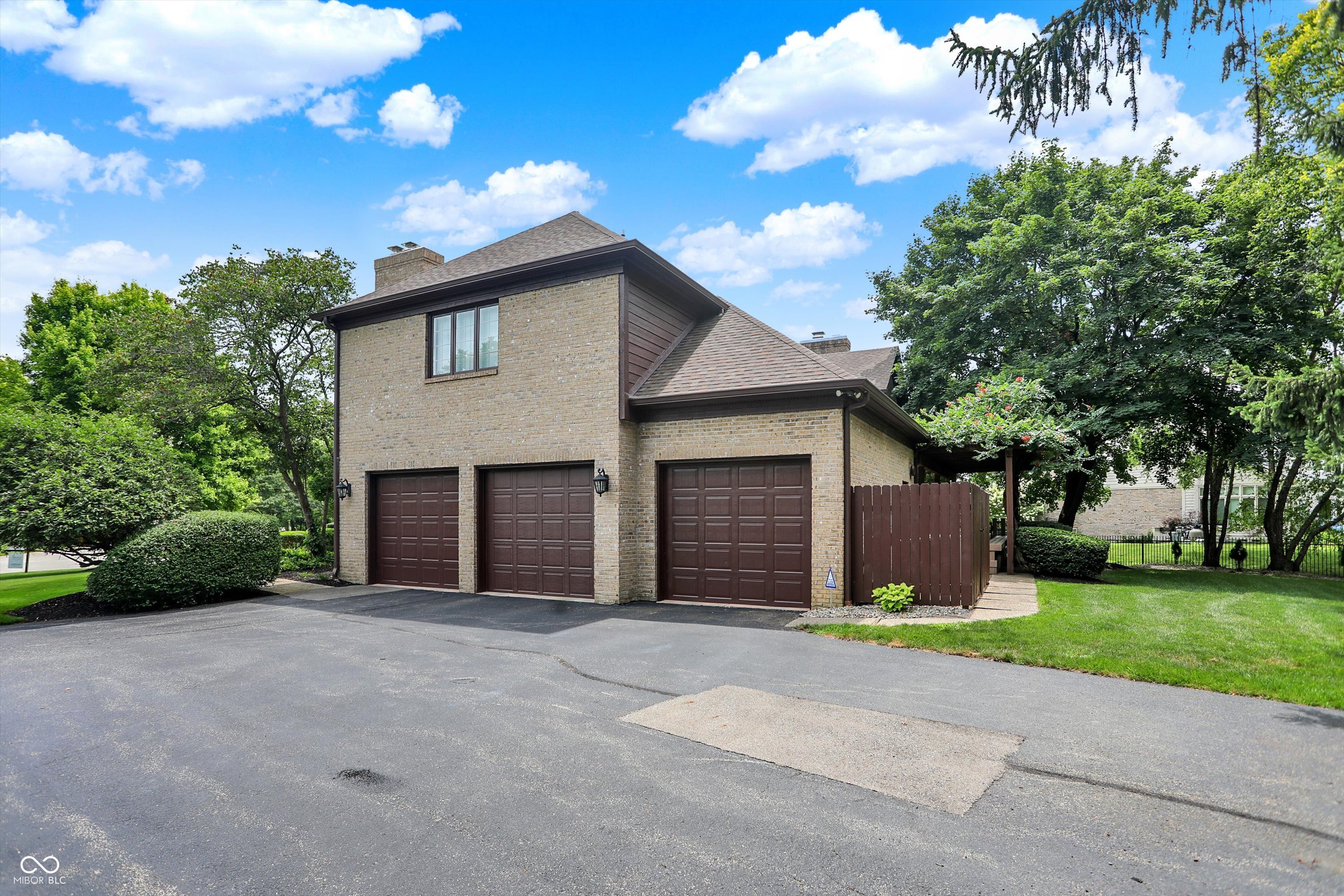 Carmel, Indiana, 46032, United States, 5 Bedrooms Bedrooms, ,5 BathroomsBathrooms,Residential,For Sale,2005635