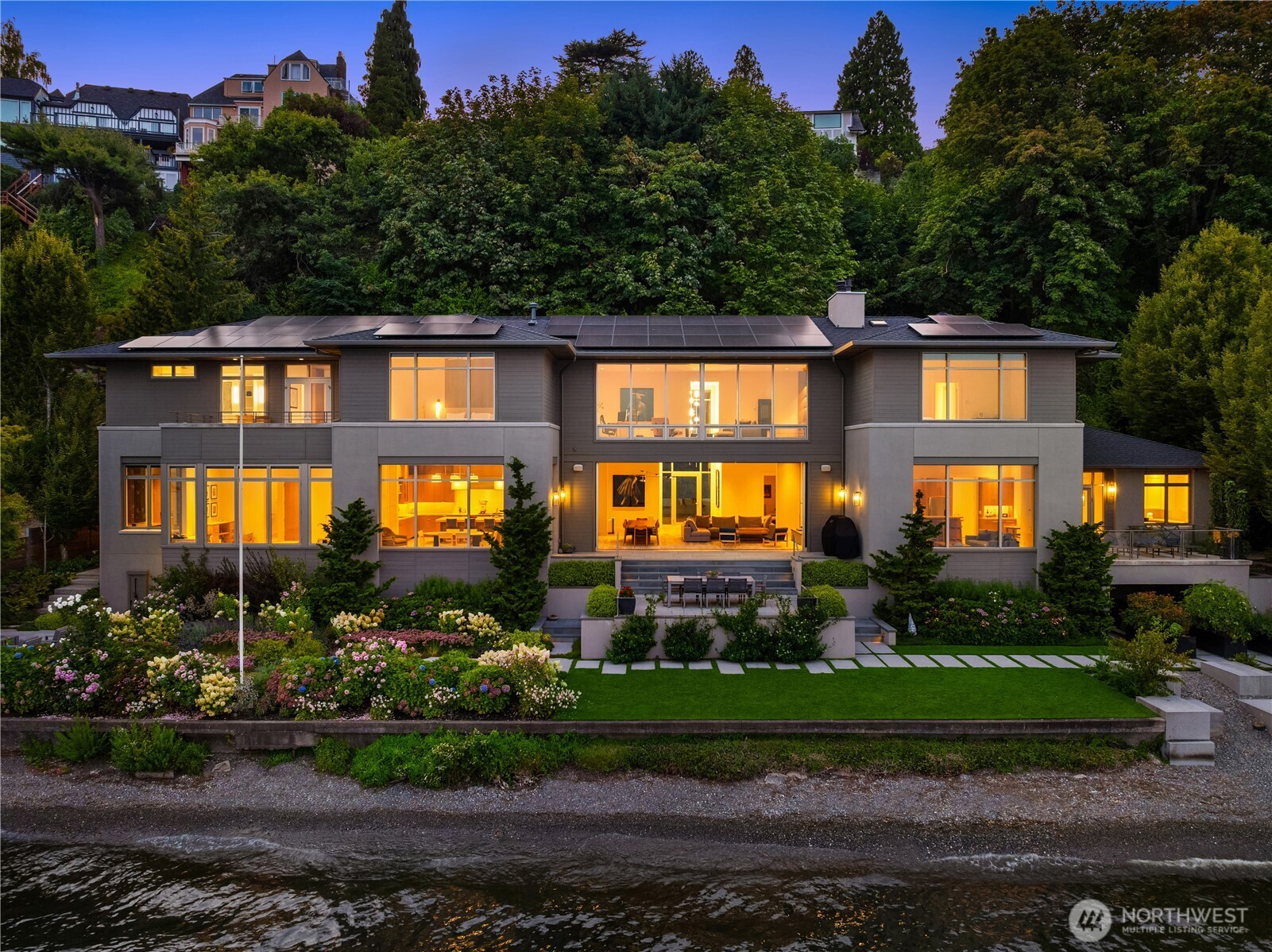 Seattle, Washington, 98105, United States, 6 Bedrooms Bedrooms, ,5 BathroomsBathrooms,Residential,For Sale,1993389