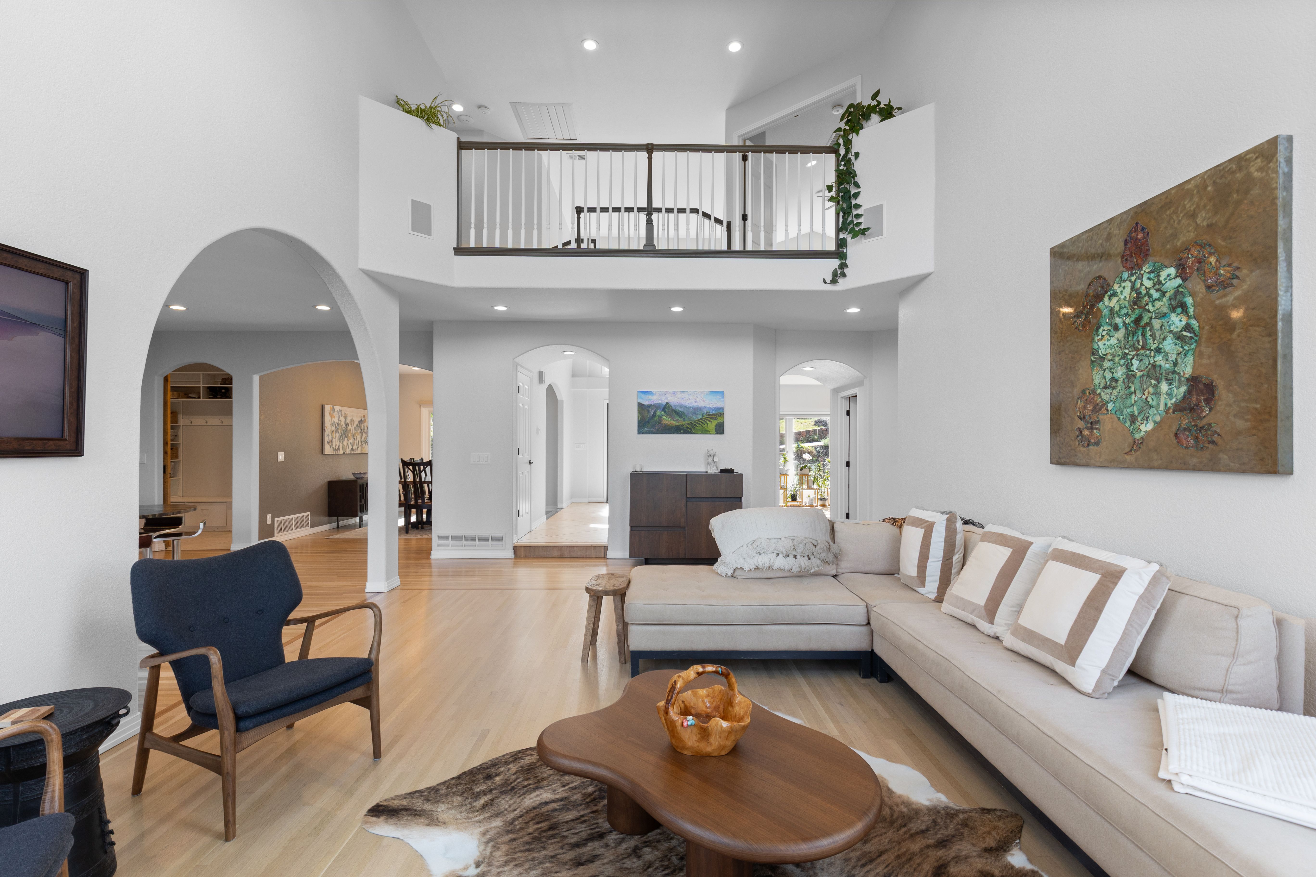  Stunning two-story walkout on a rare usable ¾-acre lot - 物件實景