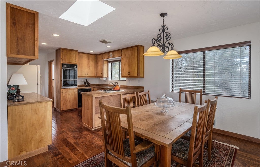 Big Bear City, California, 92314, United States, 2 Bedrooms Bedrooms, ,2 BathroomsBathrooms,Residential,For Sale,1846241