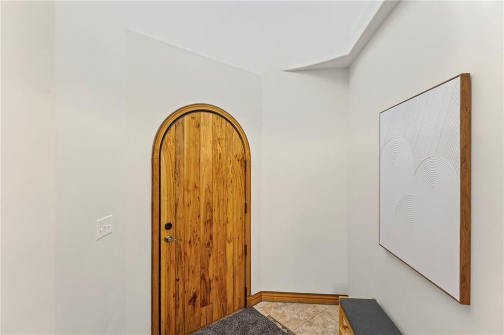 Kansas City, Kansas, 66103, United States, 3 Bedrooms Bedrooms, ,3 BathroomsBathrooms,Residential,For Sale,1906433