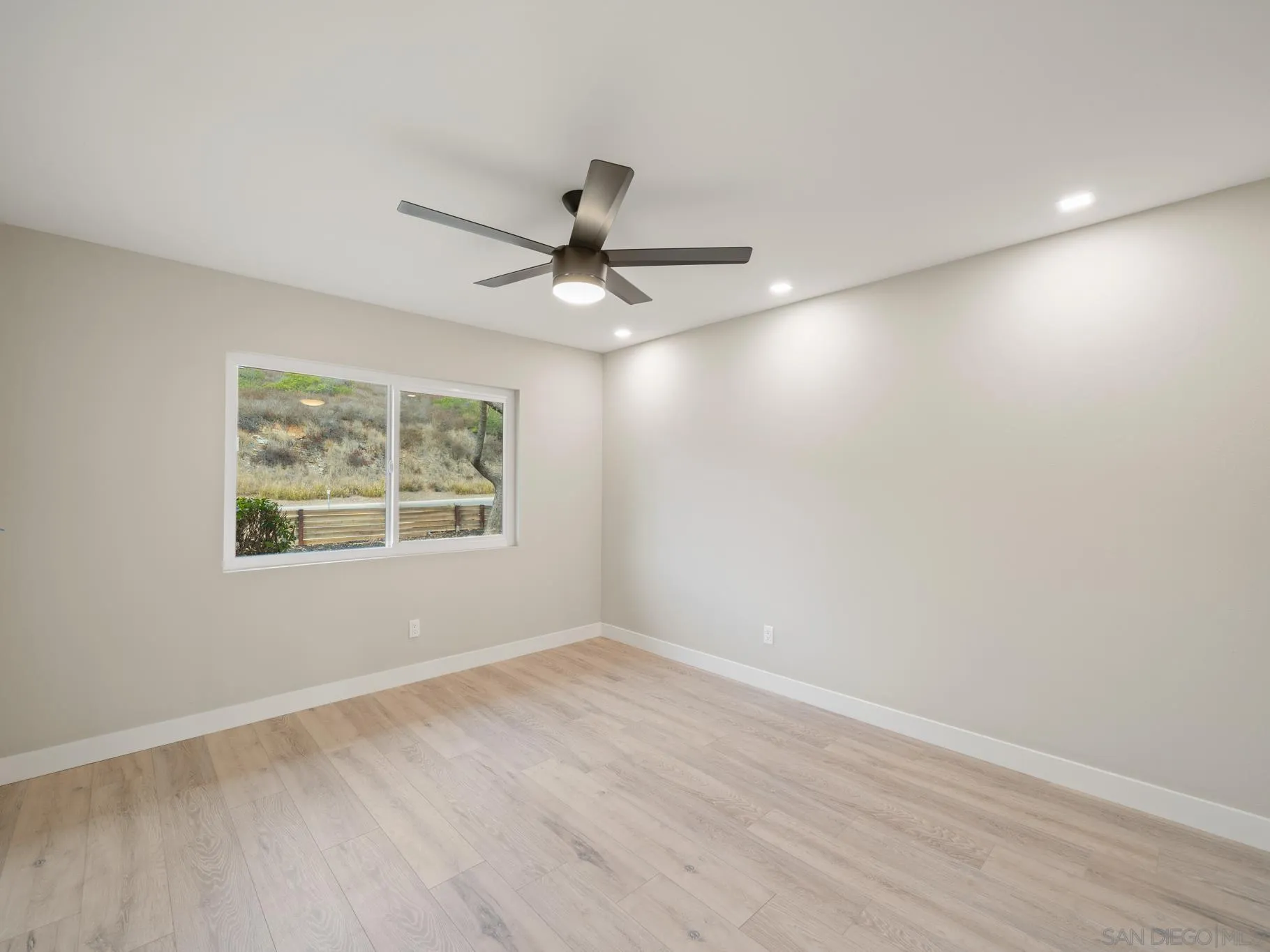 San Diego, California, 92129, United States, 3 Bedrooms Bedrooms, ,2 BathroomsBathrooms,Residential,For Sale,2000829