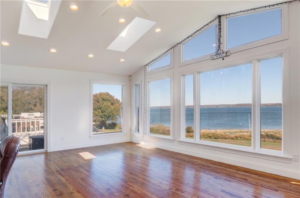 Portsmouth, Rhode Island, 02871, United States, 4 Bedrooms Bedrooms, ,5 BathroomsBathrooms,Residential,For Sale,1909701