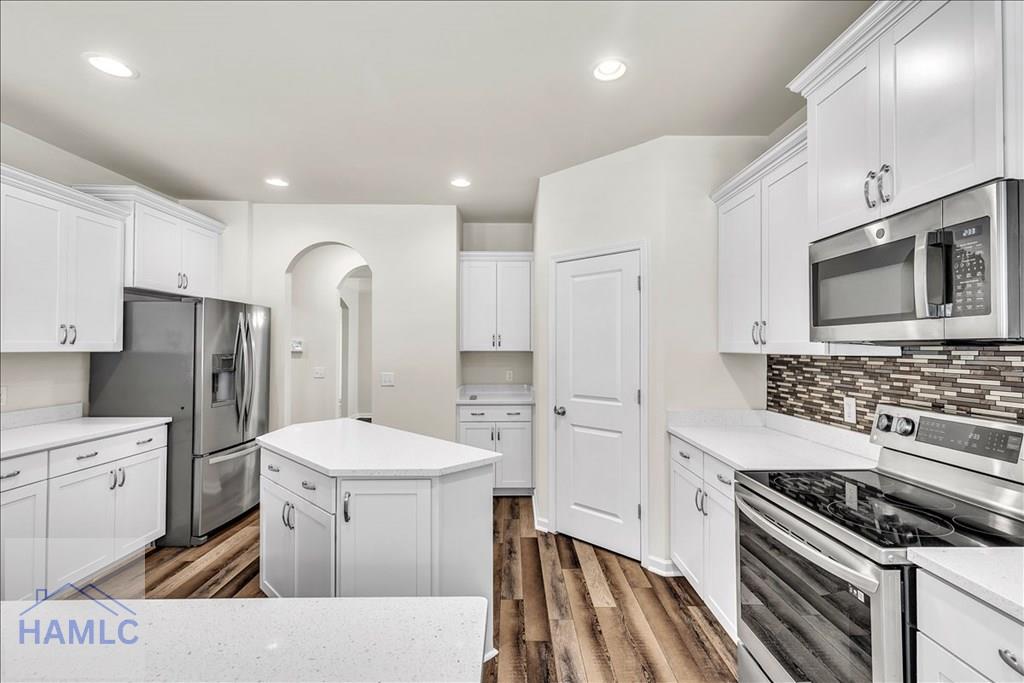 Ludowici, Georgia, 31316, United States, 5 Bedrooms Bedrooms, ,3 BathroomsBathrooms,Residential,For Sale,1991705